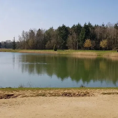 Les Du Cite Des Loisirs Galaxie Lägenhetshotell